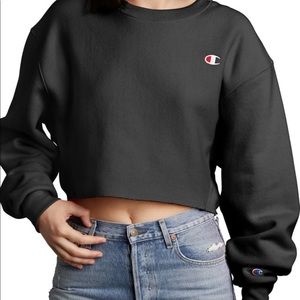 Cropped Champion Sweatshirt